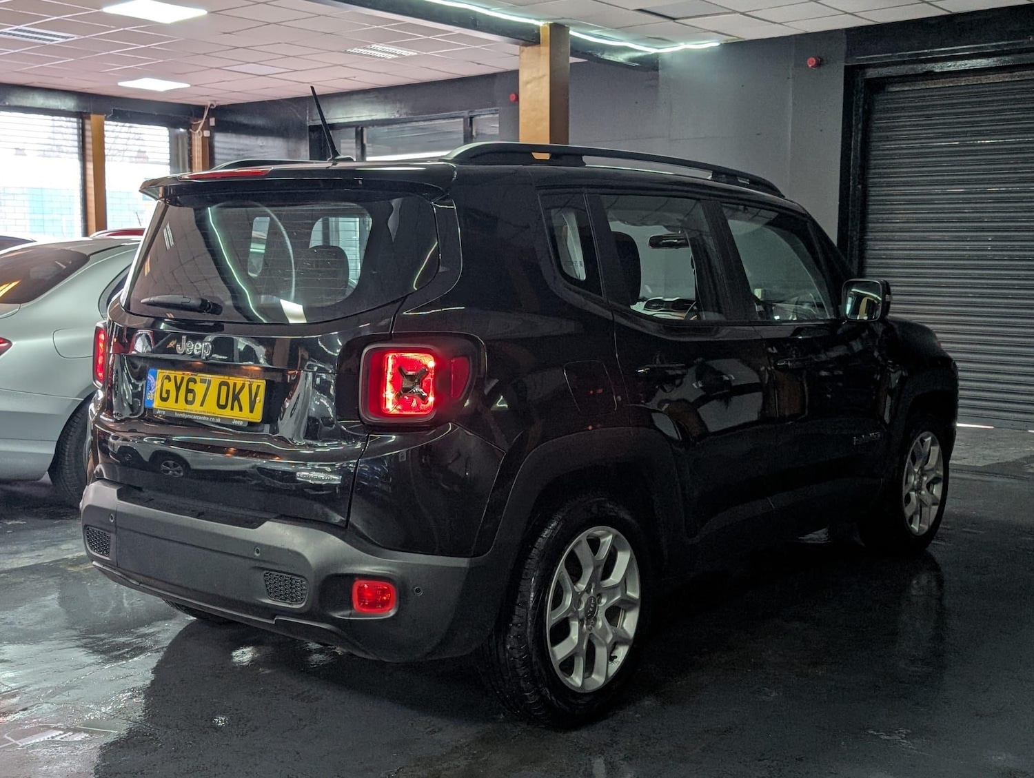 Used Jeep Renegade 2017 for sale - 77647083: Photo 4