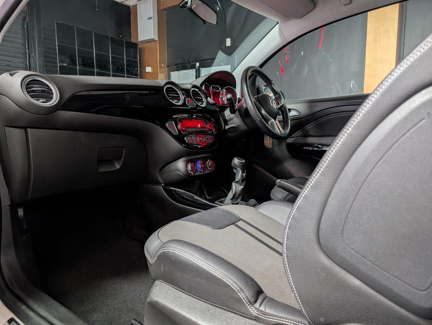 Used Vauxhall ADAM for sale - 77497122: Photo 32