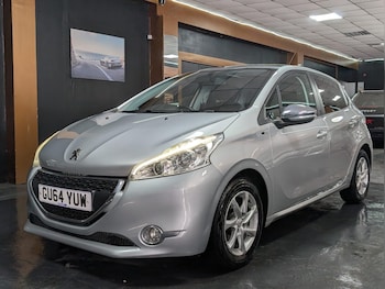 Used Peugeot 208 2014 for sale - 75577258: Photo