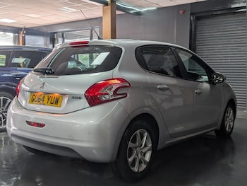 Used Peugeot 208 2014 for sale - 75577258: Photo