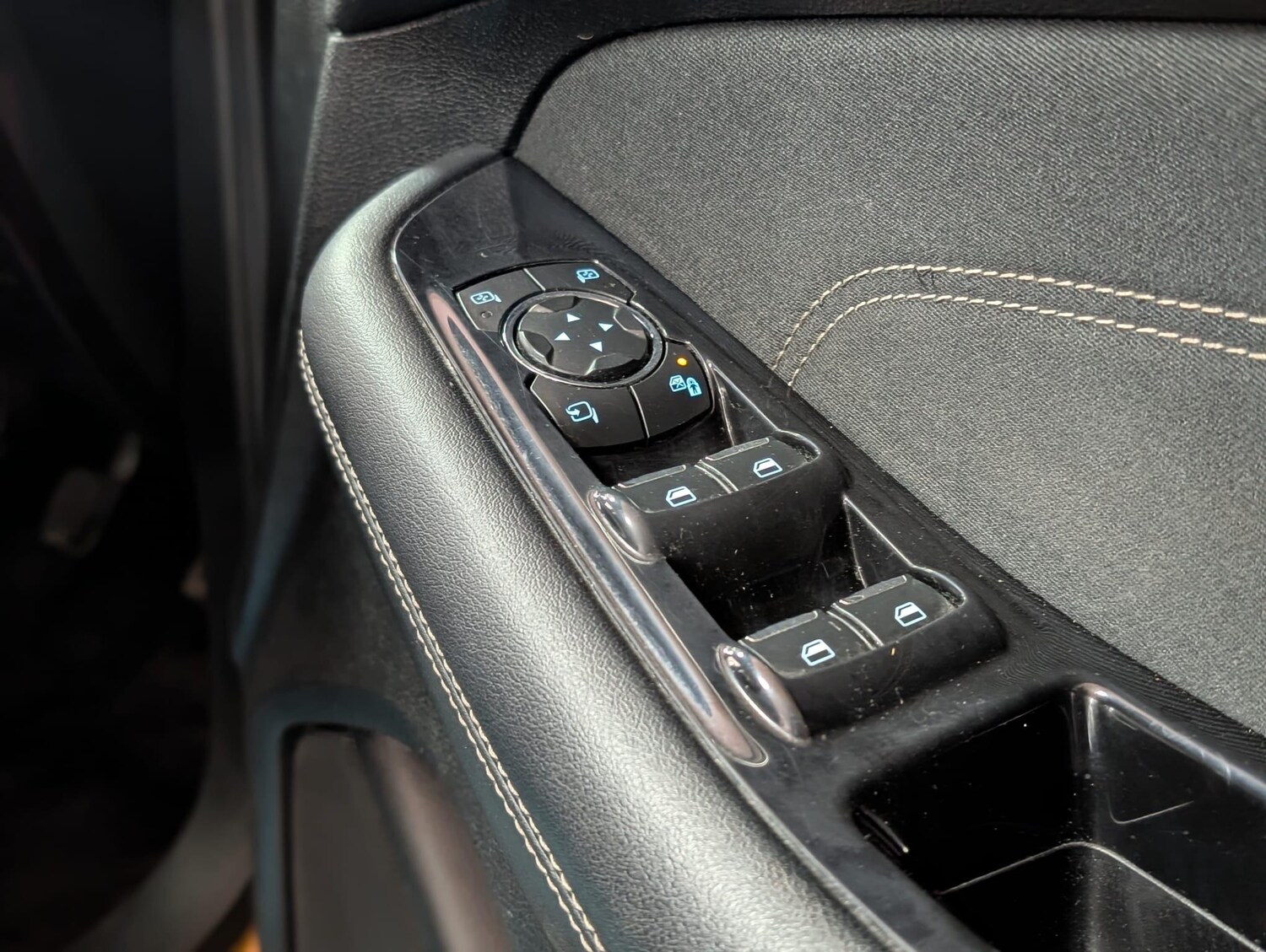 Used Ford Edge 2017 for sale - 77839881: Photo 14