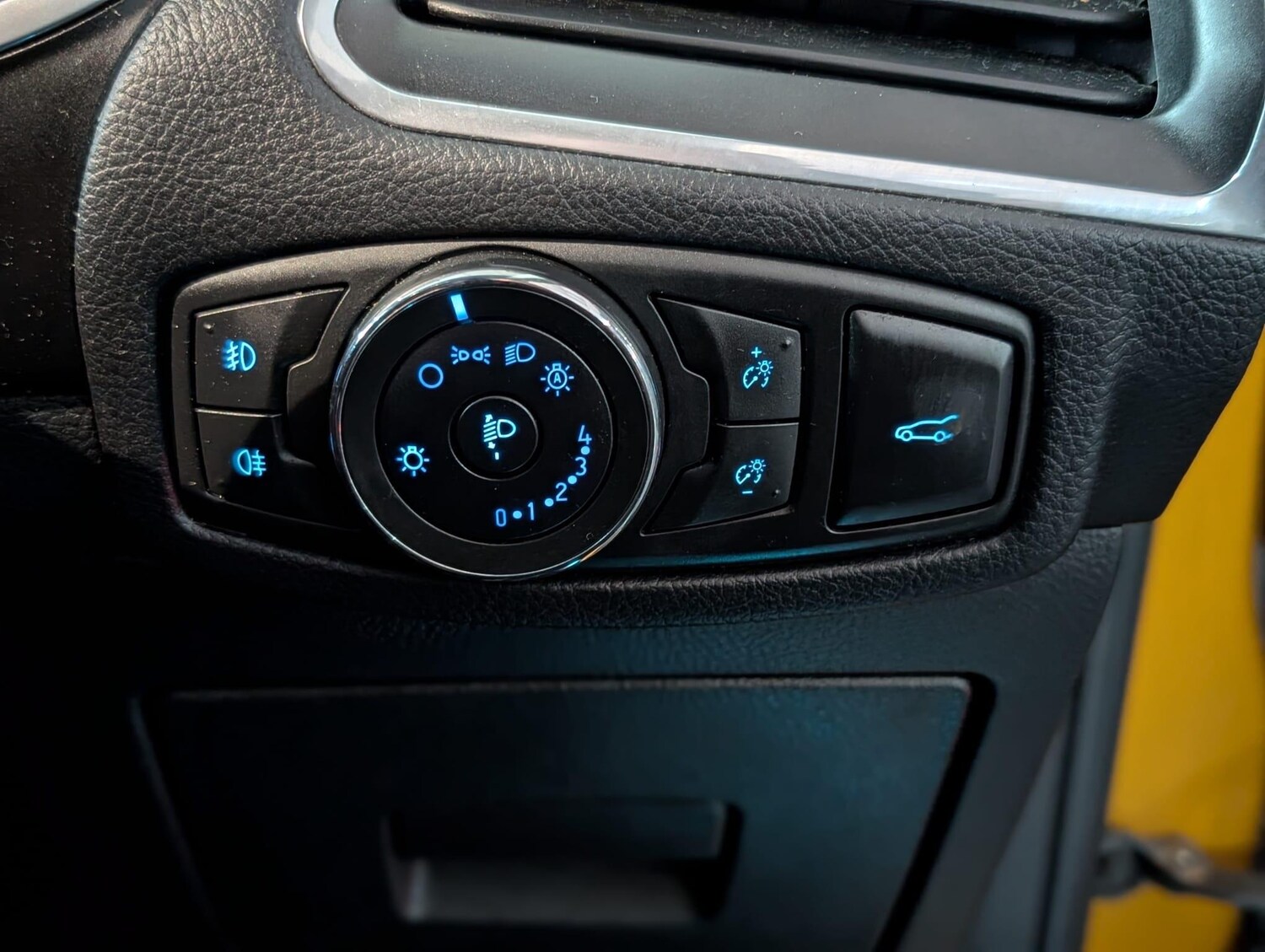 Used Ford Edge 2017 for sale - 77839881: Photo 16