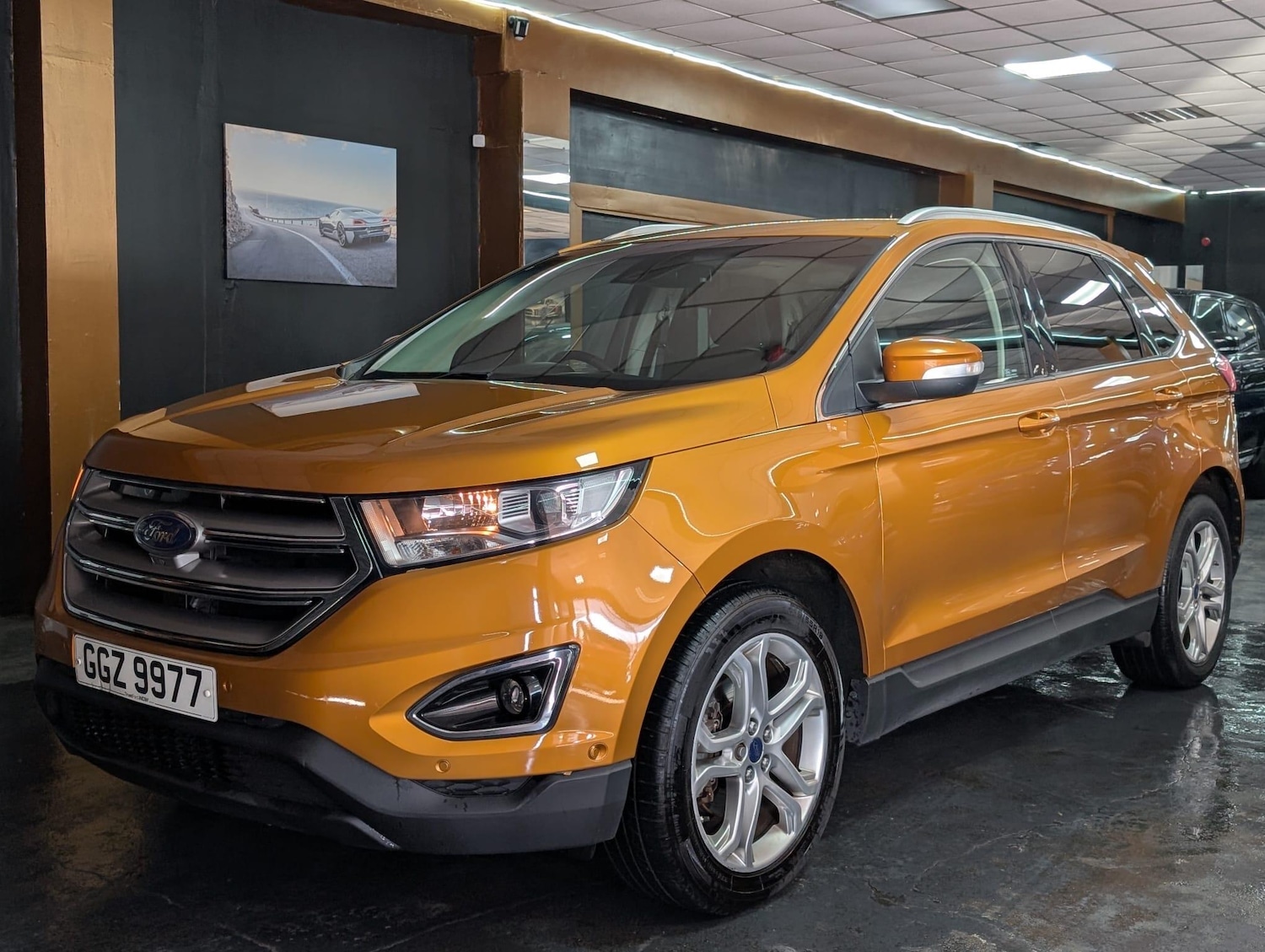 Used Ford Edge 2017 for sale - 77839881: Photo 2