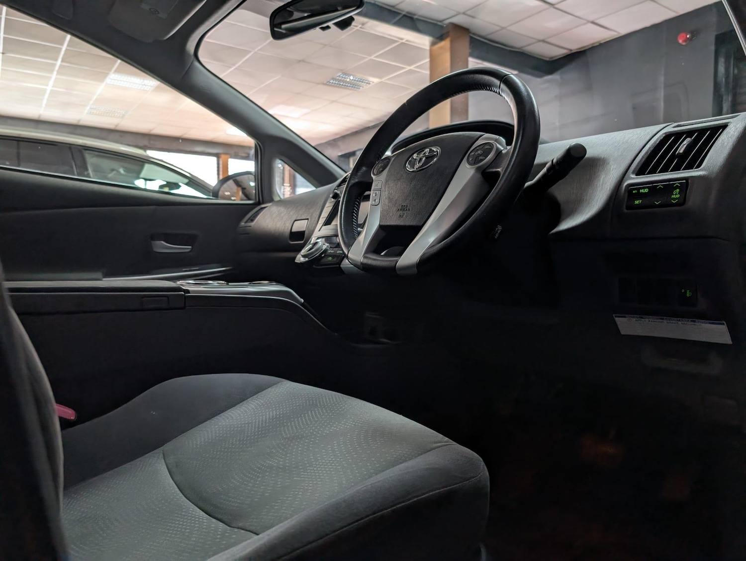 Used Toyota Prius+ 2012 for sale - 75670836: Photo 12