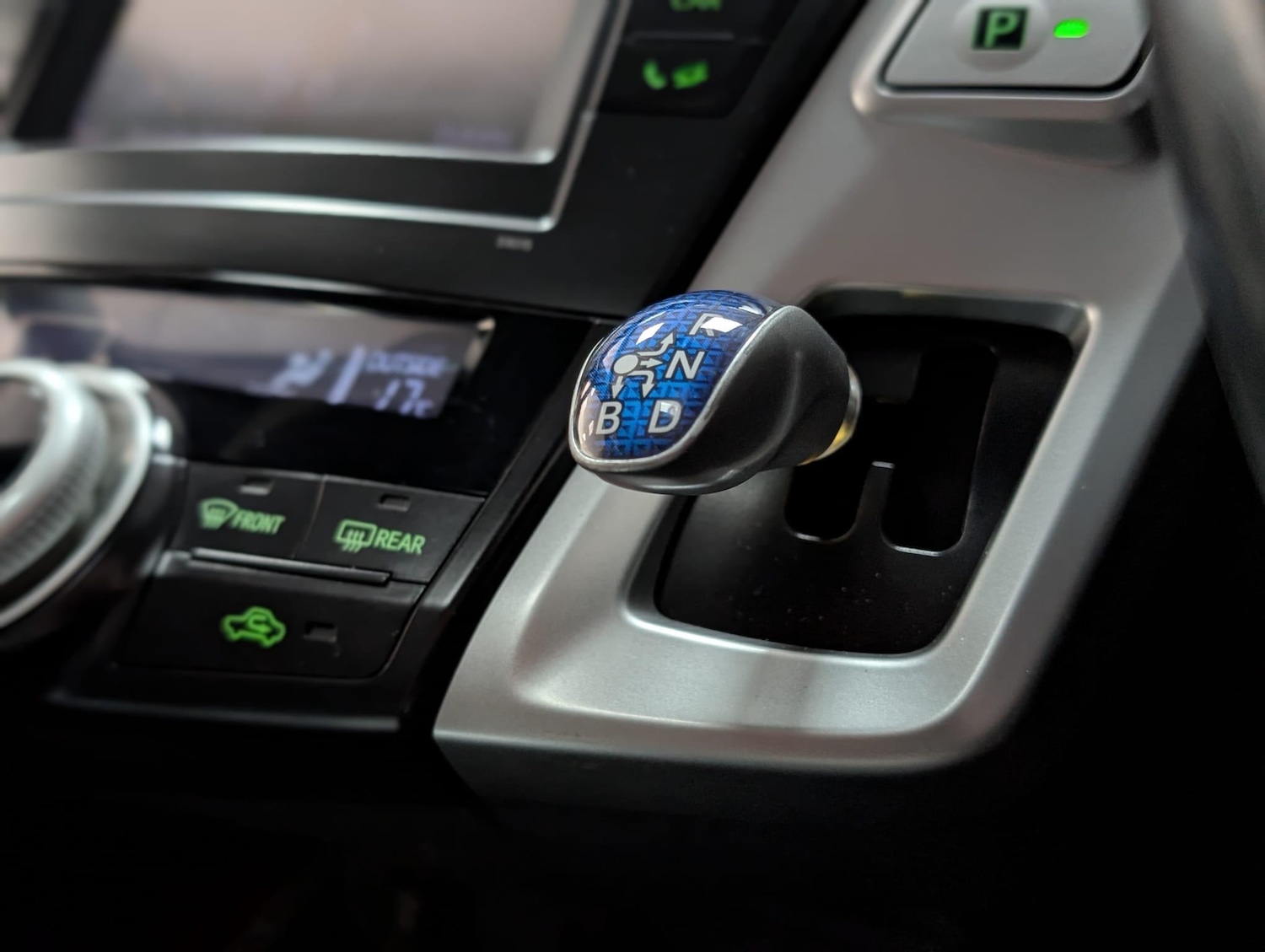 Used Toyota Prius+ 2012 for sale - 75670836: Photo 23