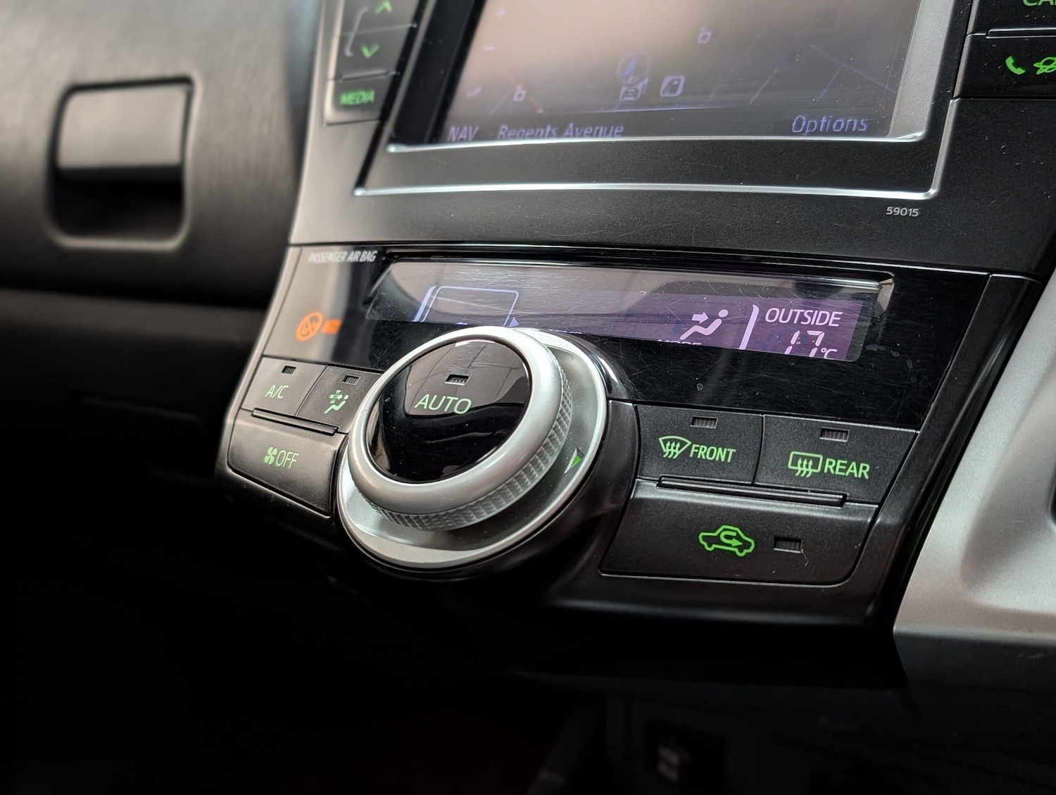 Used Toyota Prius+ 2012 for sale - 75670836: Photo 26