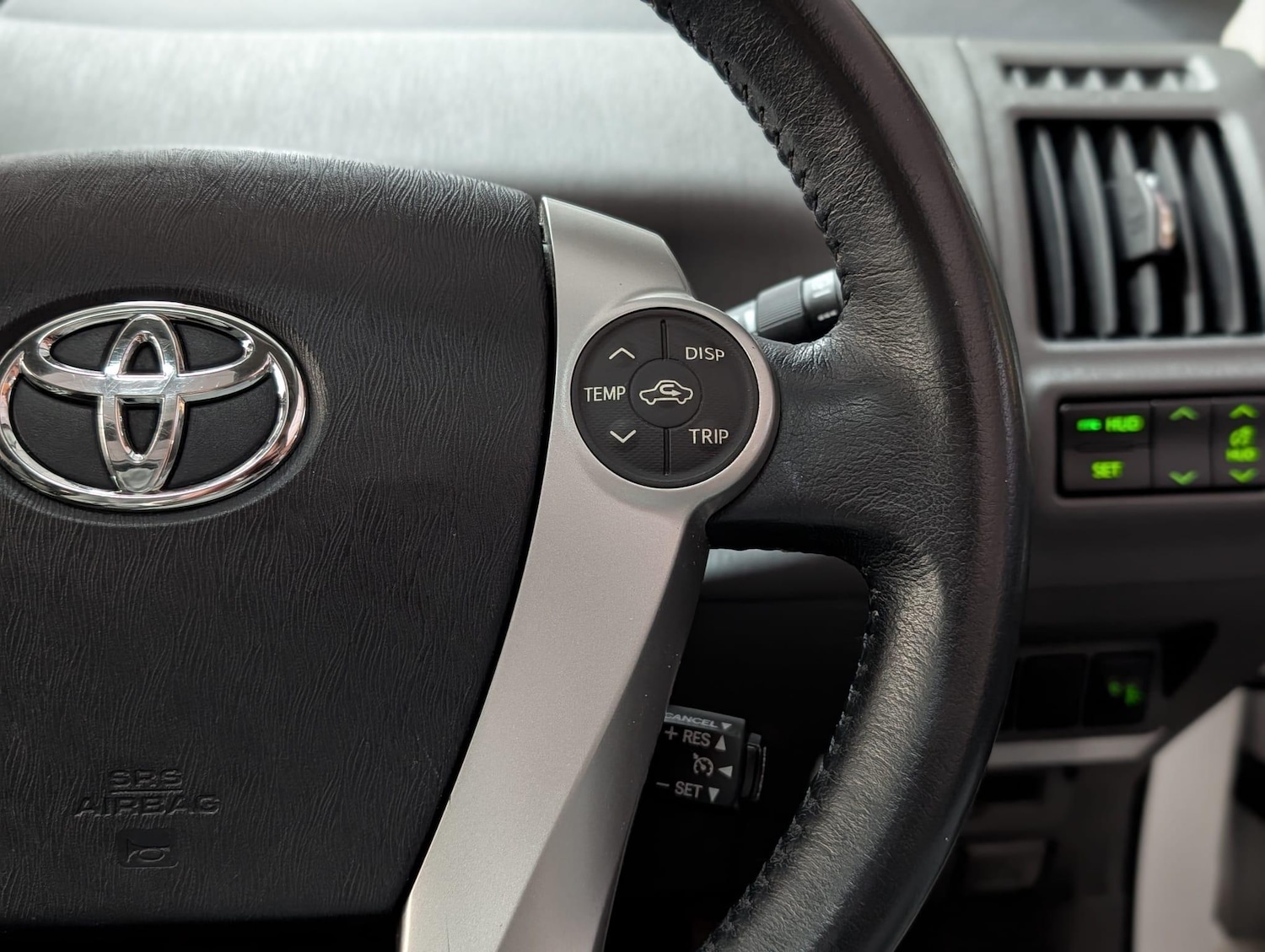 Used Toyota Prius+ 2012 for sale - 75670836: Photo 31