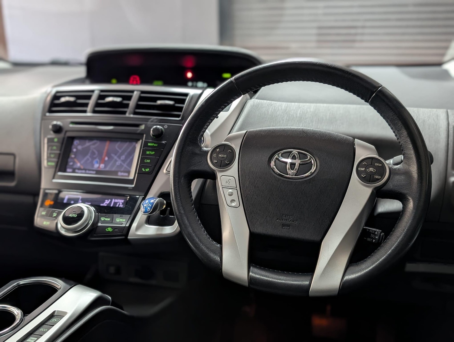 Used Toyota Prius+ 2012 for sale - 75670836: Photo 33