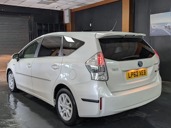 Used Toyota Prius+ 2012 for sale - 75670836: Photo