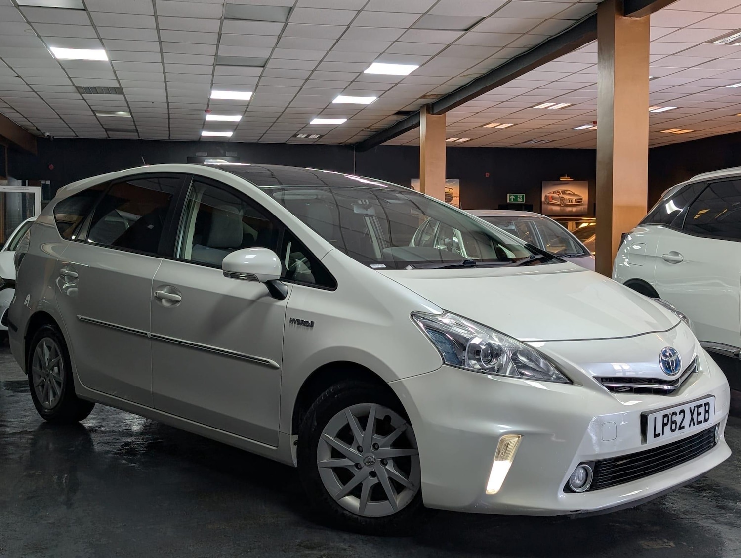 Used Toyota Prius+ 2012 for sale - 75670836: Photo 5