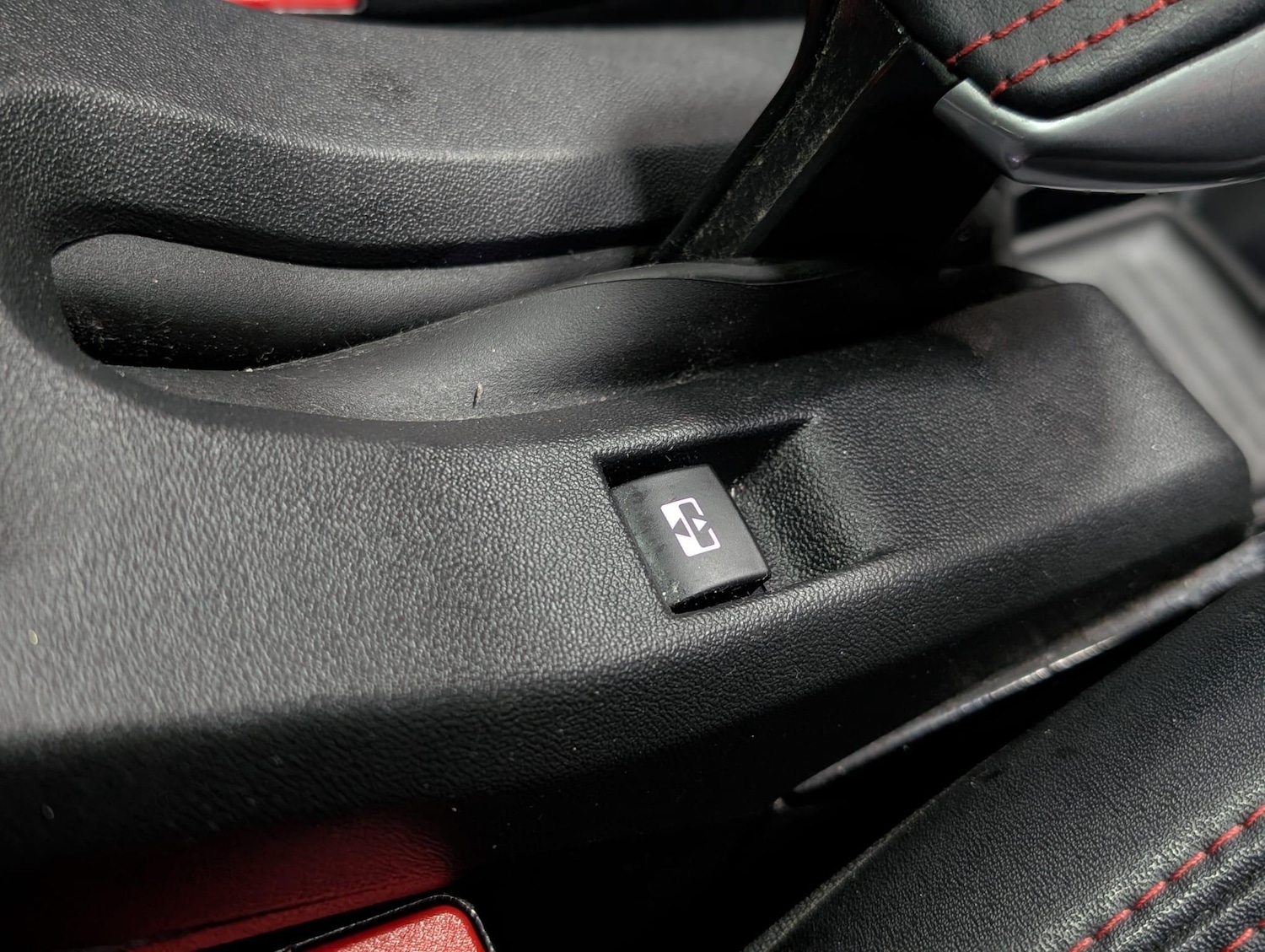 Used Peugeot 2008 2016 for sale - 76408715: Photo 20