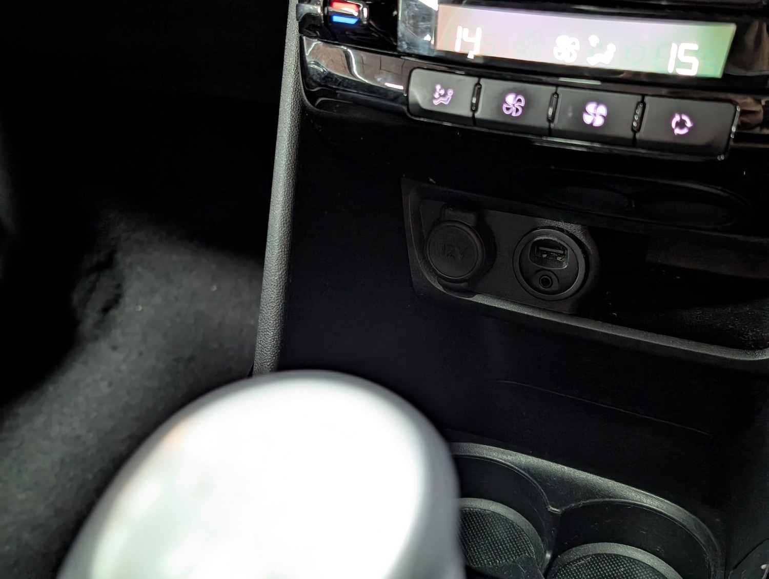 Used Peugeot 2008 2016 for sale - 76408715: Photo 35