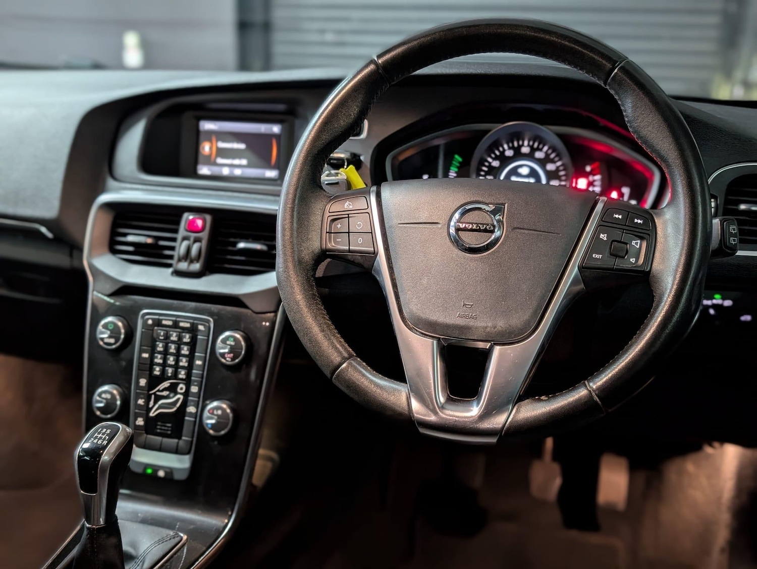 Used Volvo V40 2018 for sale - 77612057: Photo 23