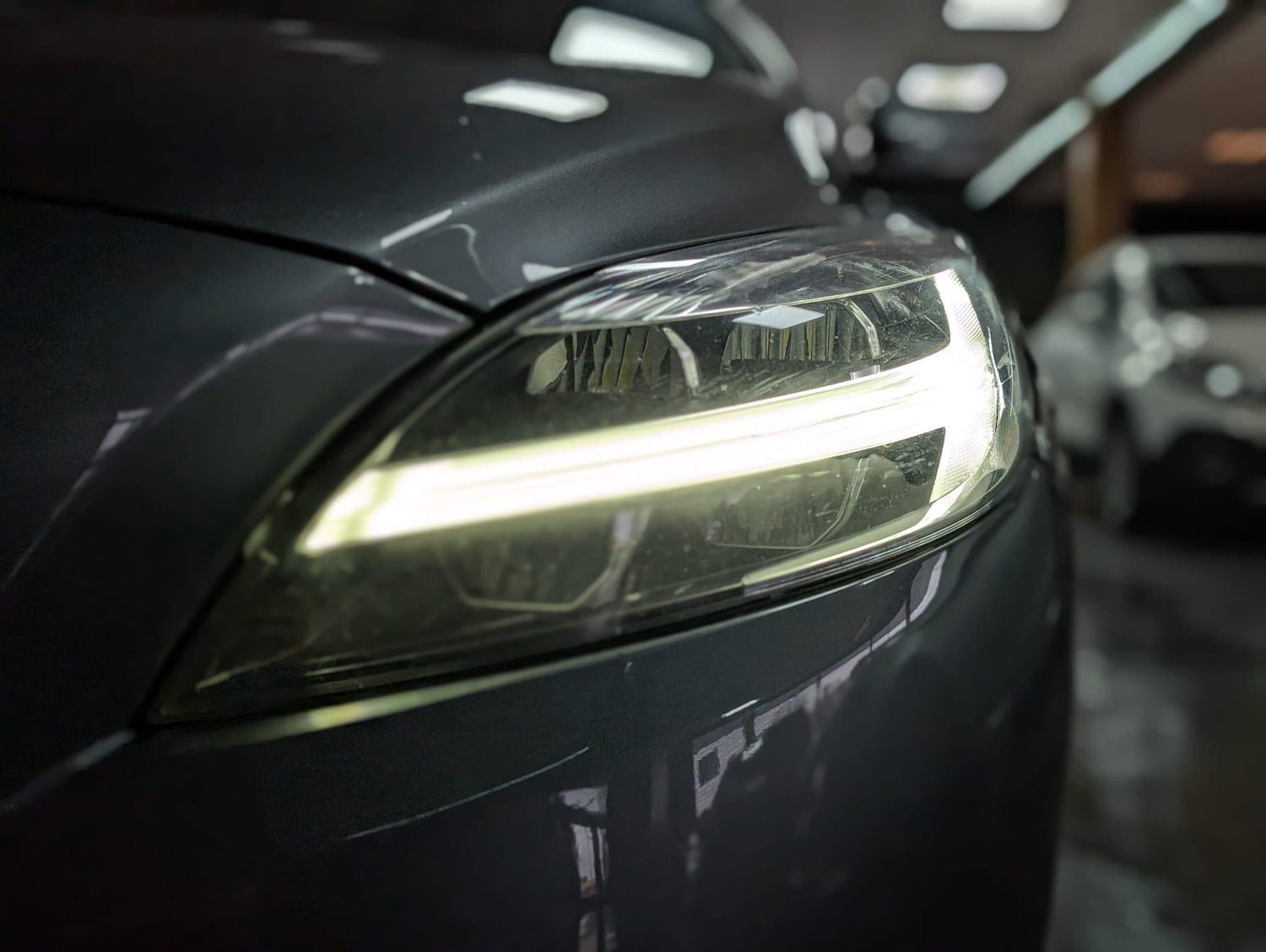 Used Volvo V40 2018 for sale - 77612057: Photo 4