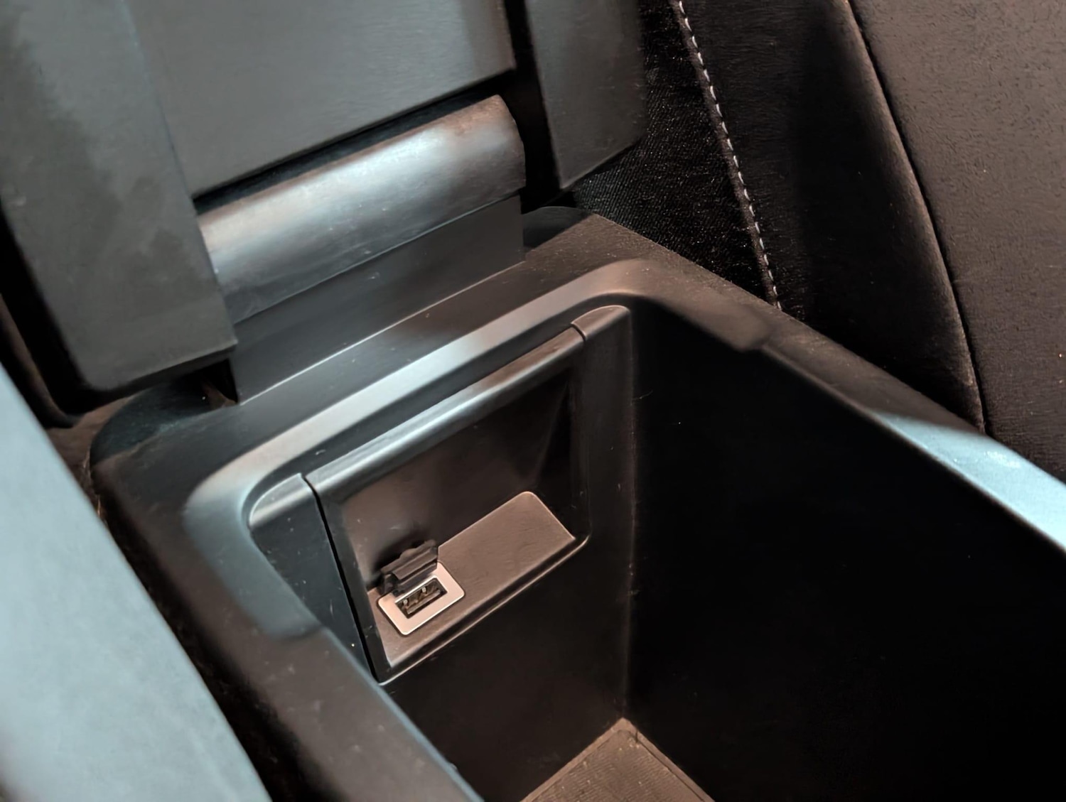 Used Volvo V40 2018 for sale - 77612057: Photo 6