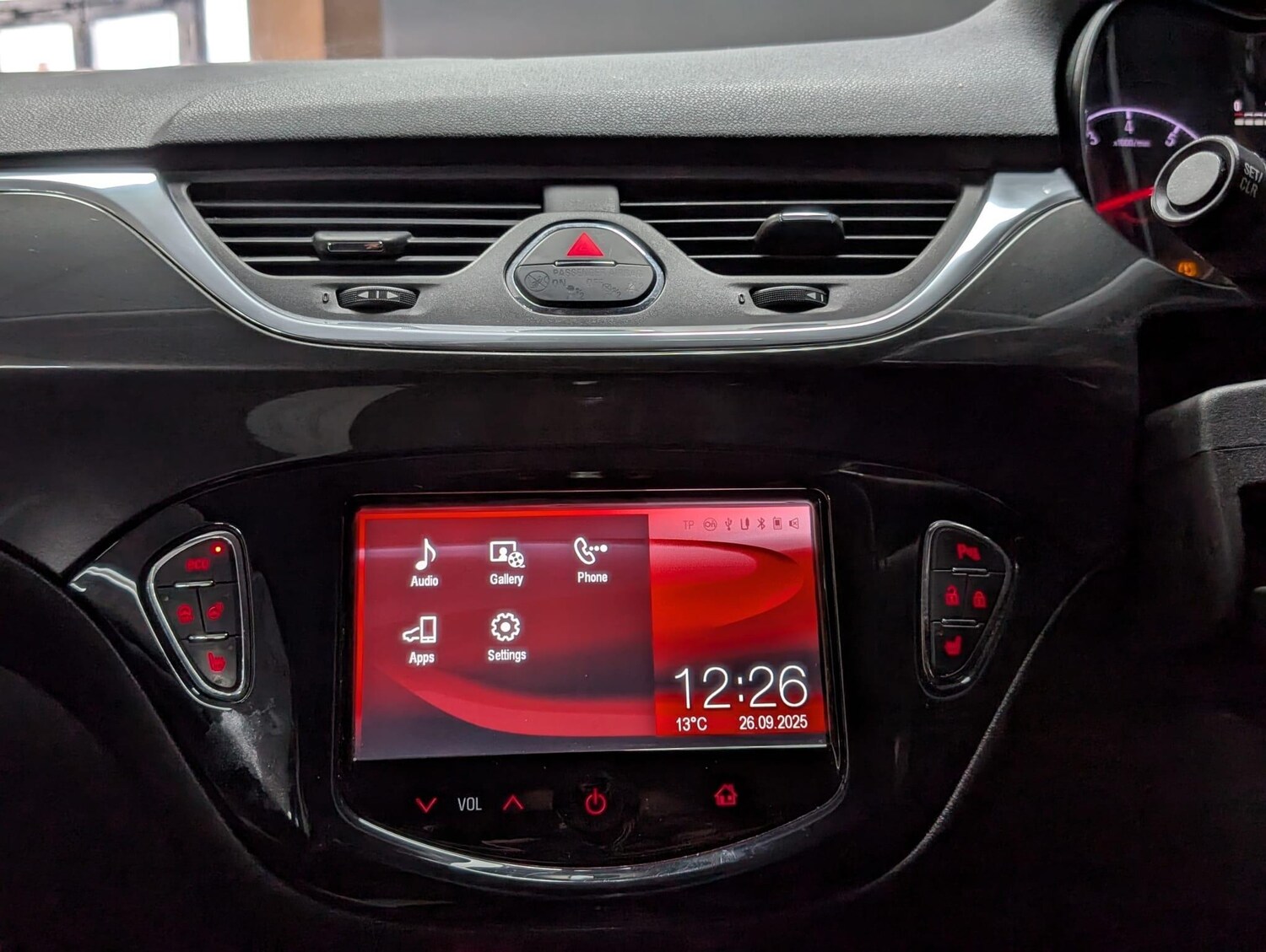 Used Vauxhall Corsa 2016 for sale - 76085159: Photo 26