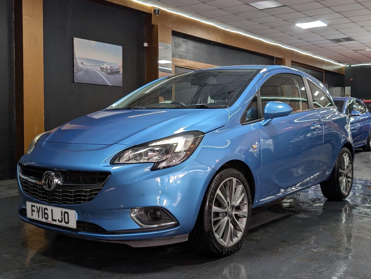 Used Vauxhall Corsa 2016 for sale - 76085159: Photo 3