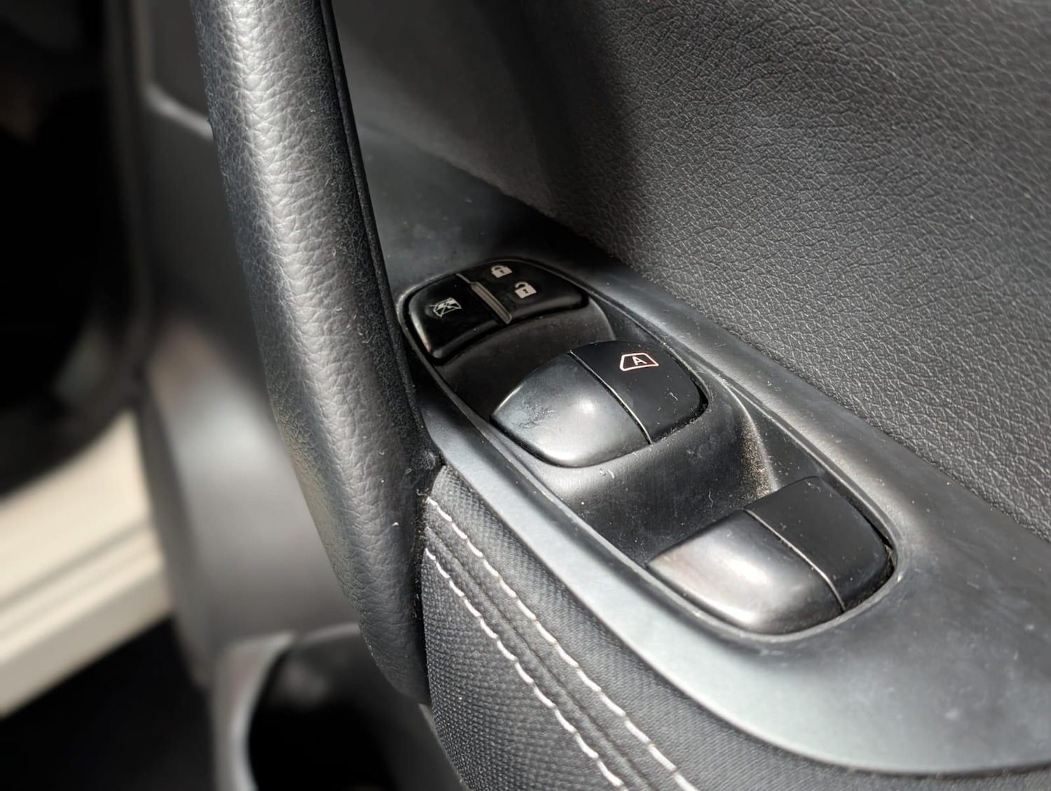 Used Nissan Qashqai 2015 for sale - 77255034: Photo 14