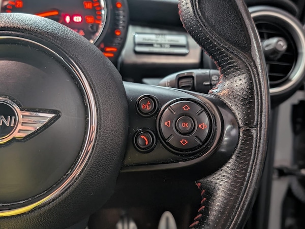 Used MINI Hatch 2015 for sale - 75563129: Photo 22