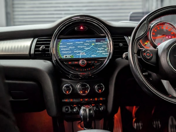 Used MINI Hatch 2015 for sale - 75563129: Photo 30