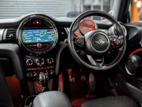 Used MINI Hatch 2015 for sale - 75563129: Photo 40