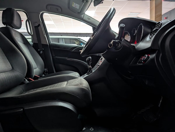 Used Vauxhall Meriva 2014 for sale - 76137451: Photo 16