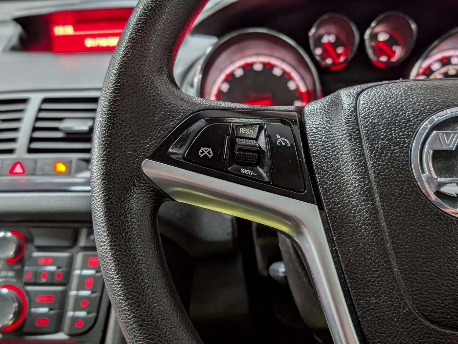 Used Vauxhall Meriva 2014 for sale - 76137451: Photo 23