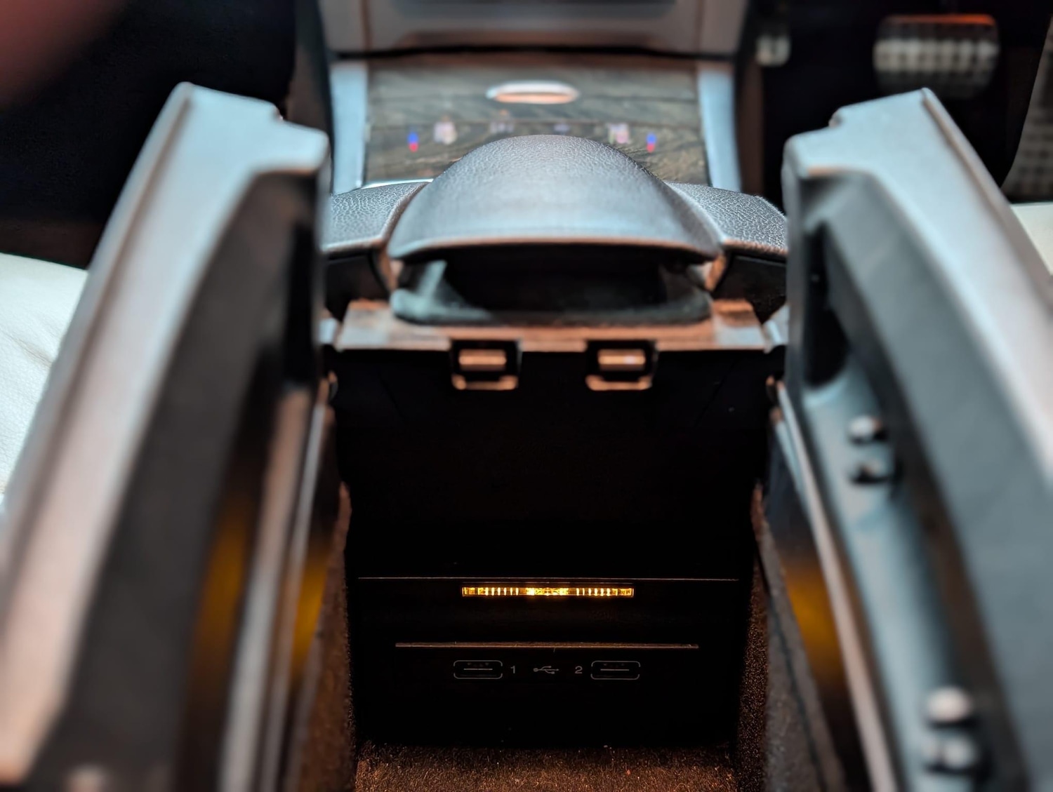 Used Mercedes-Benz E Class 2015 for sale - 76136945: Photo 30