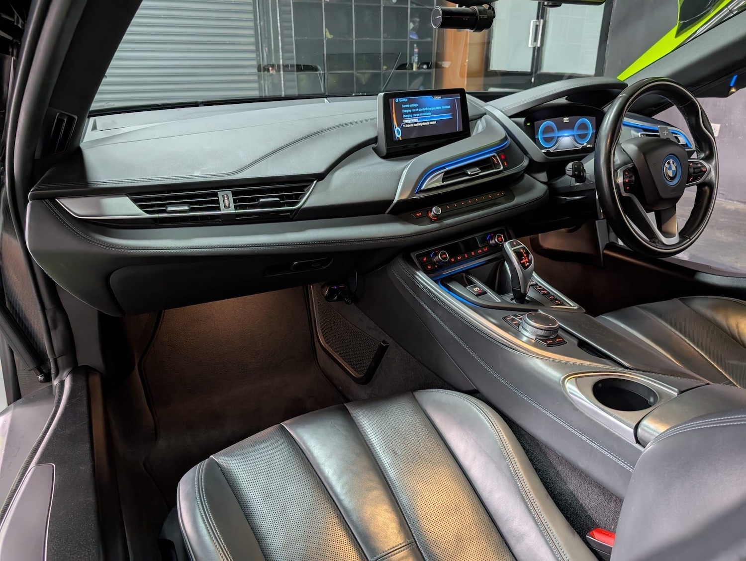 Used BMW i8 2018 for sale - 76201148: Photo 13