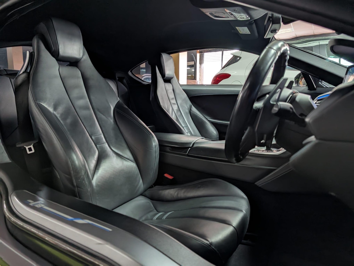 Used BMW i8 2018 for sale - 76201148: Photo 18