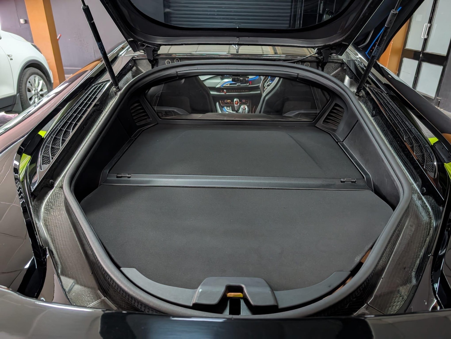 Used BMW i8 2018 for sale - 76201148: Photo 33