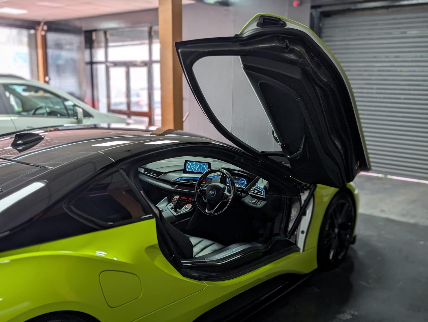 Used BMW i8 2018 for sale - 76201148: Photo 43