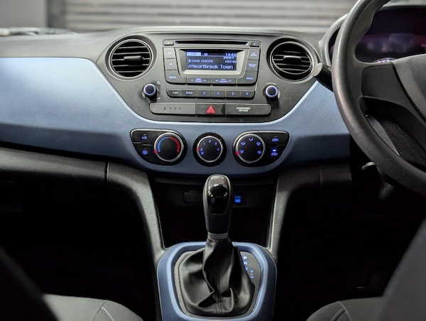 Used Hyundai i10 2016 for sale - 76283445: Photo 13
