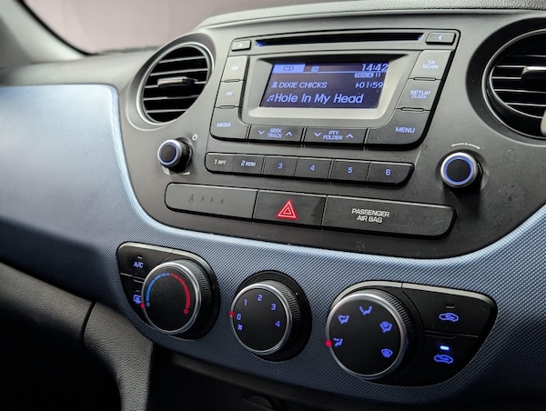 Used Hyundai i10 2016 for sale - 76283445: Photo 23