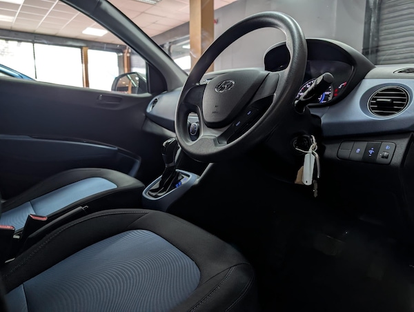 Used Hyundai i10 2016 for sale - 76283445: Photo 9