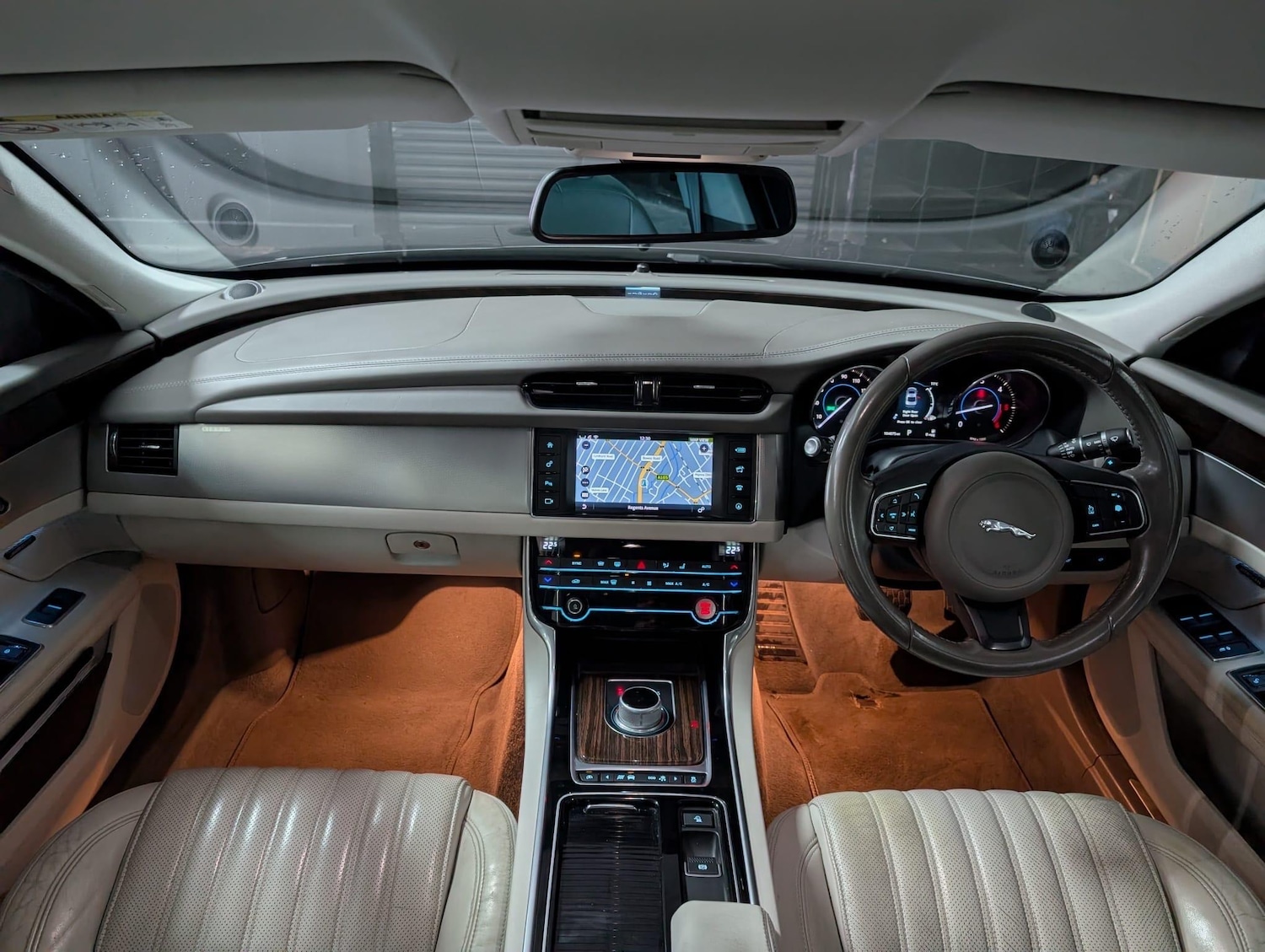 Used Jaguar XF 2015 for sale - 77633547: Photo 11