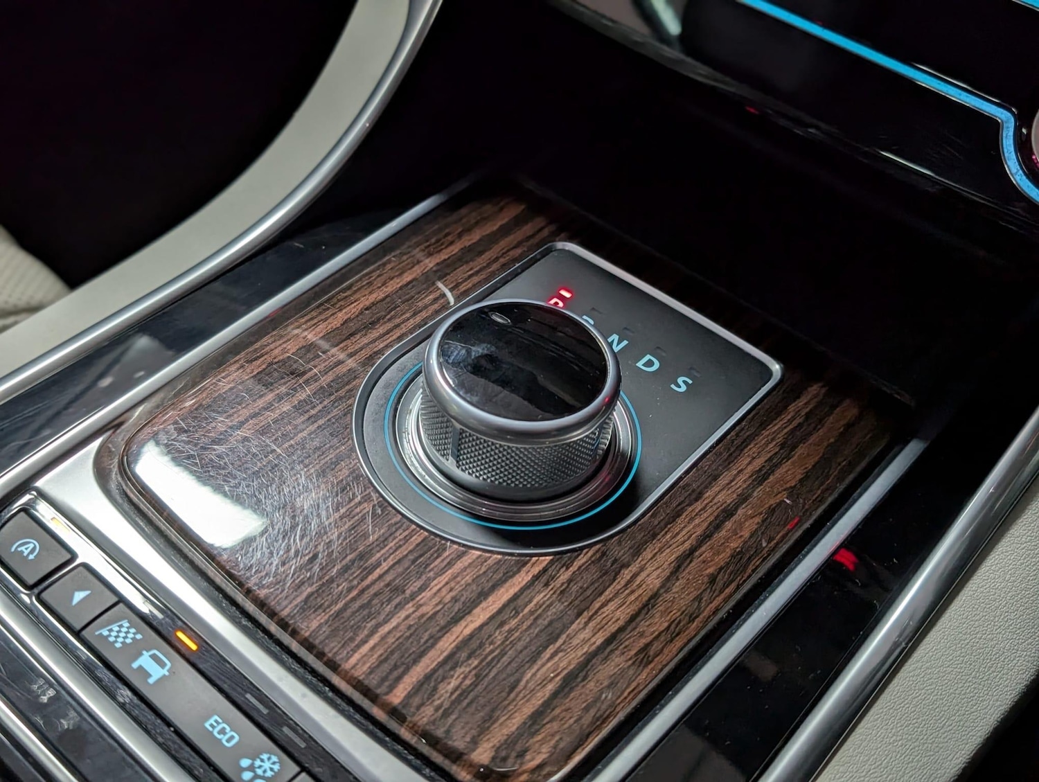 Used Jaguar XF 2015 for sale - 77633547: Photo 24