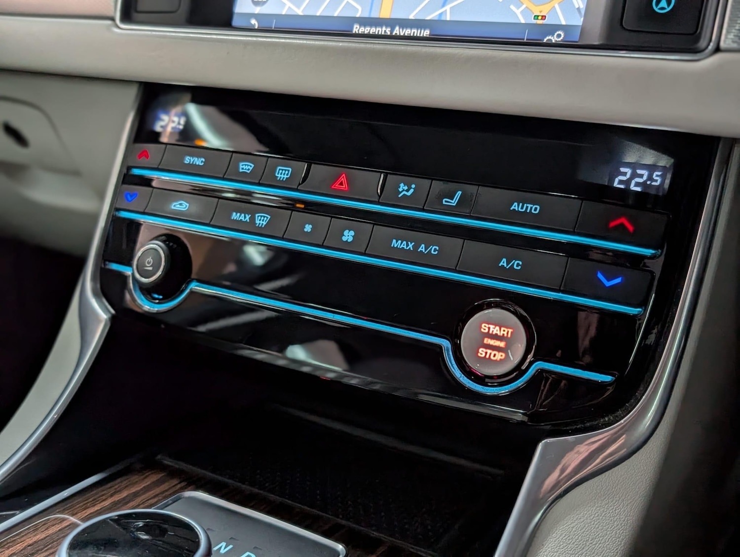 Used Jaguar XF 2015 for sale - 77633547: Photo 35