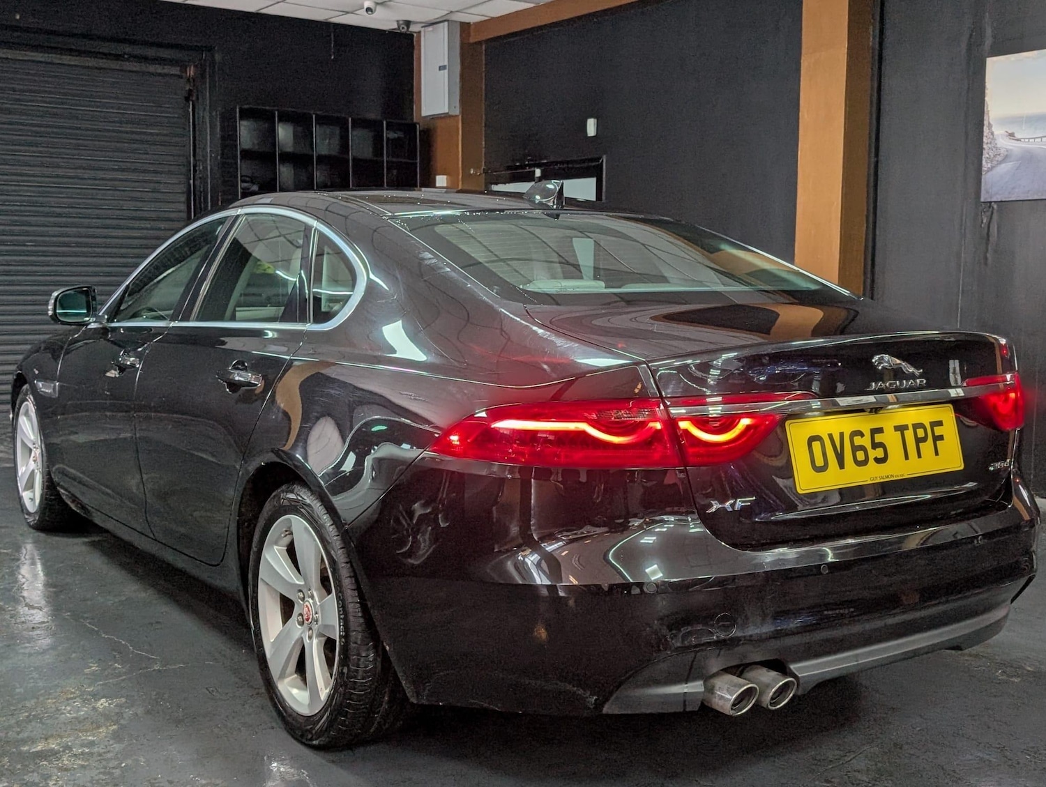 Used Jaguar XF 2015 for sale - 77633547: Photo 4