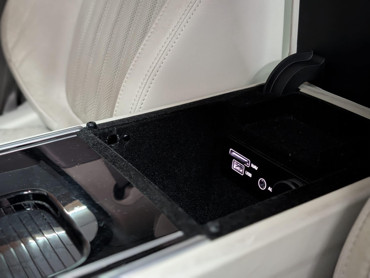 Used Jaguar XF 2015 for sale - 77633547: Photo 49