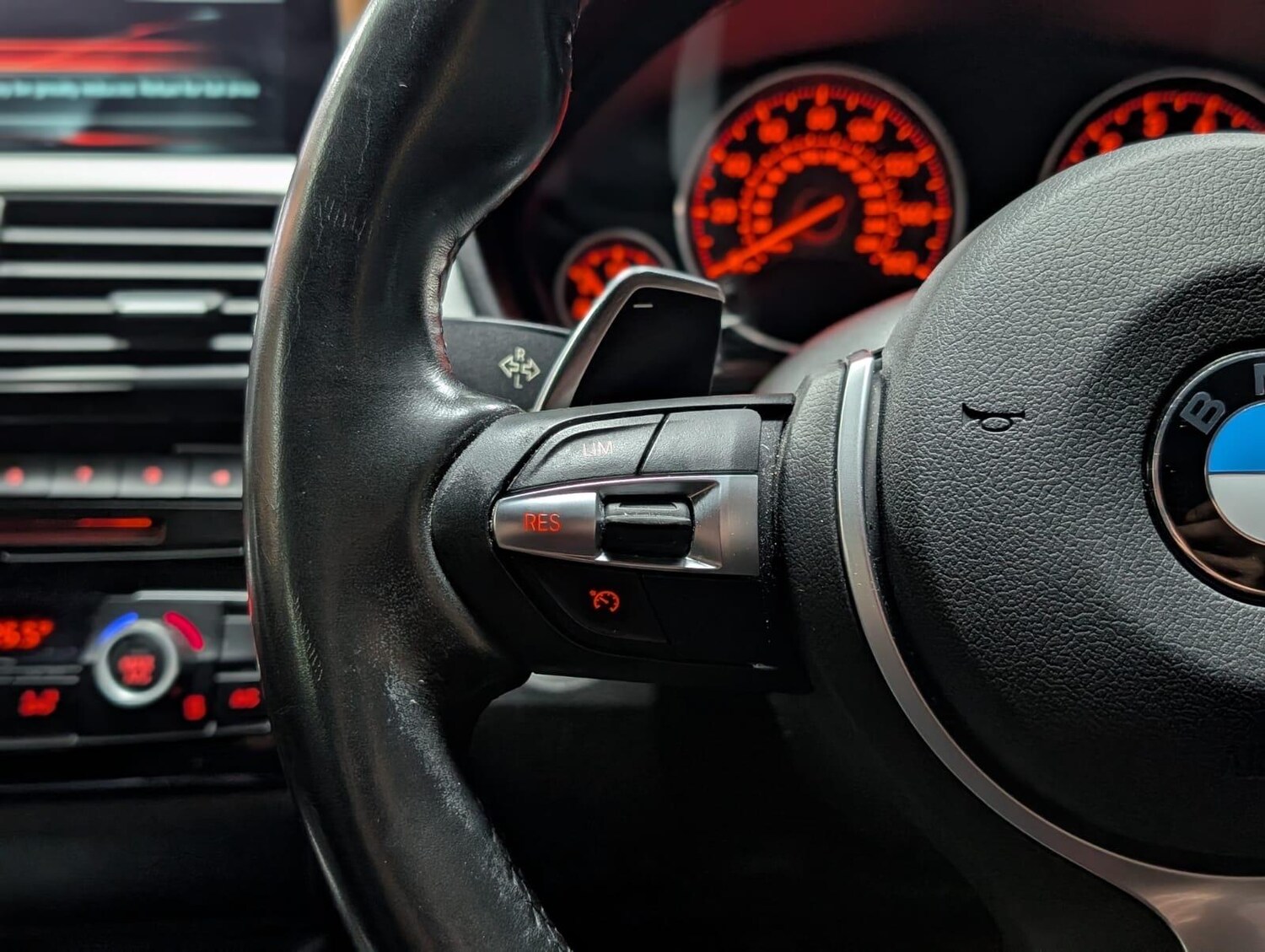 Used BMW 3 Series 2017 for sale - 76926024: Photo 21