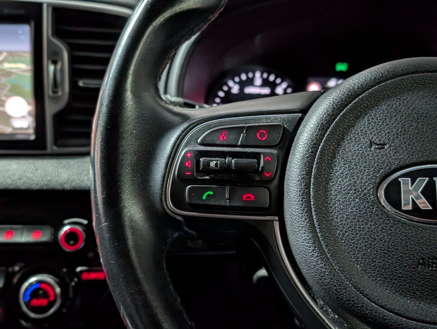 Used Kia Sportage 2018 for sale - 77612421: Photo 32