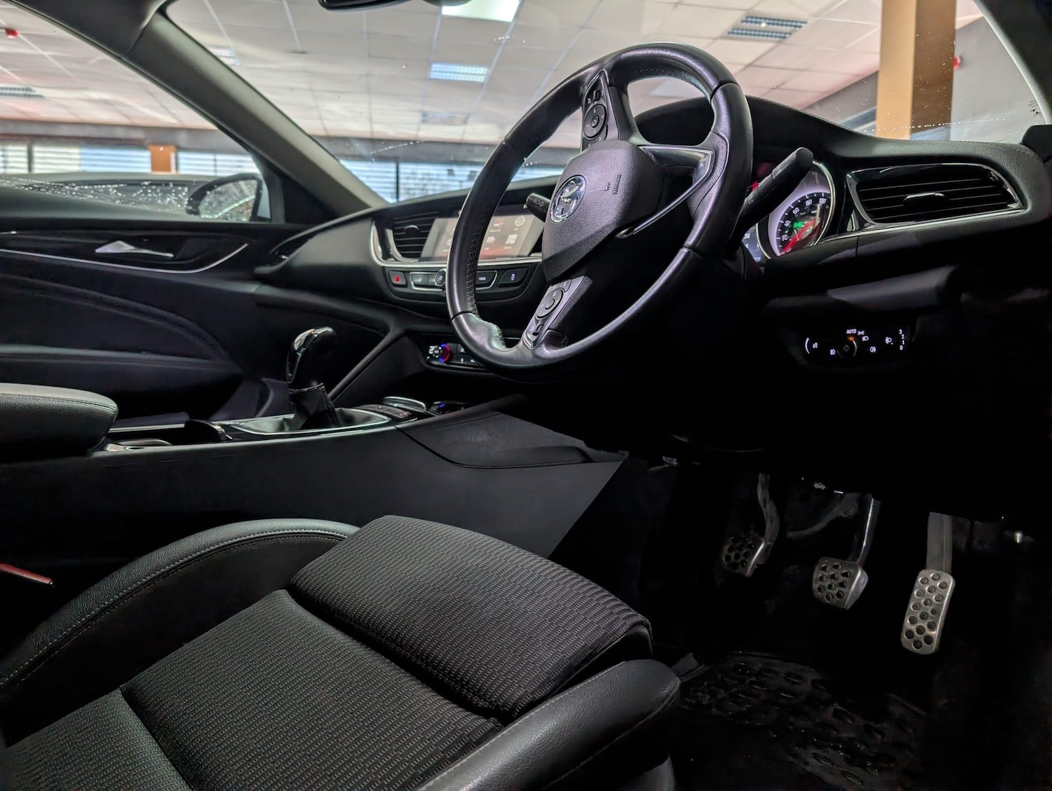 Used Vauxhall Insignia 2018 for sale - 77574342: Photo 41