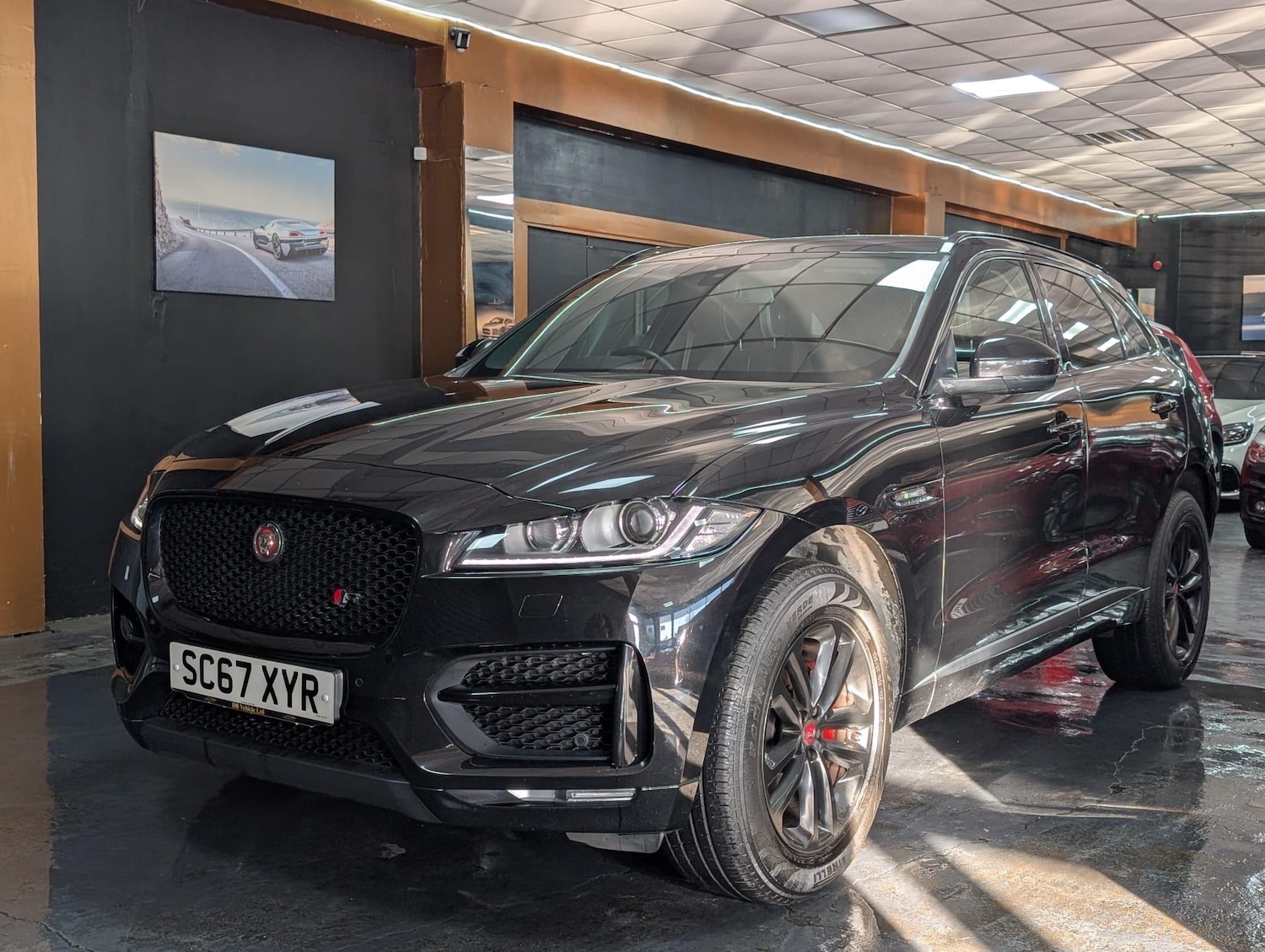 Used Jaguar F-Pace for sale - 76728014: Photo 2