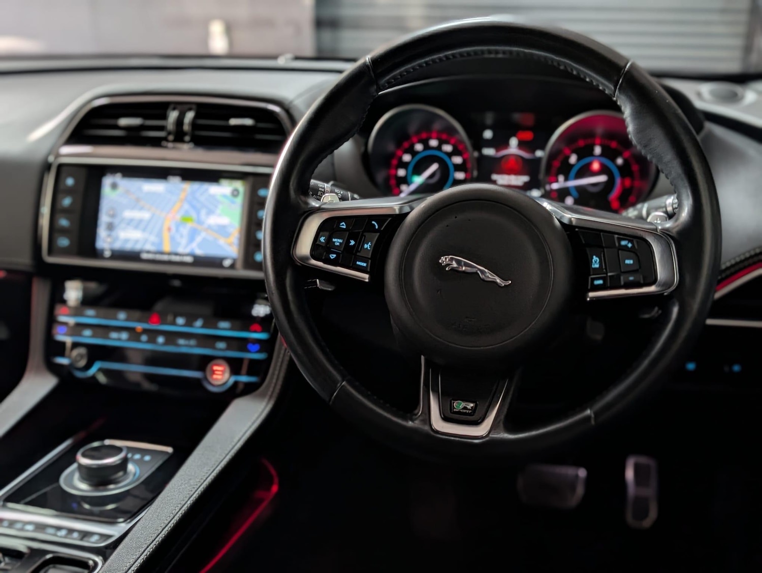 Used Jaguar F-Pace for sale - 76728014: Photo 34