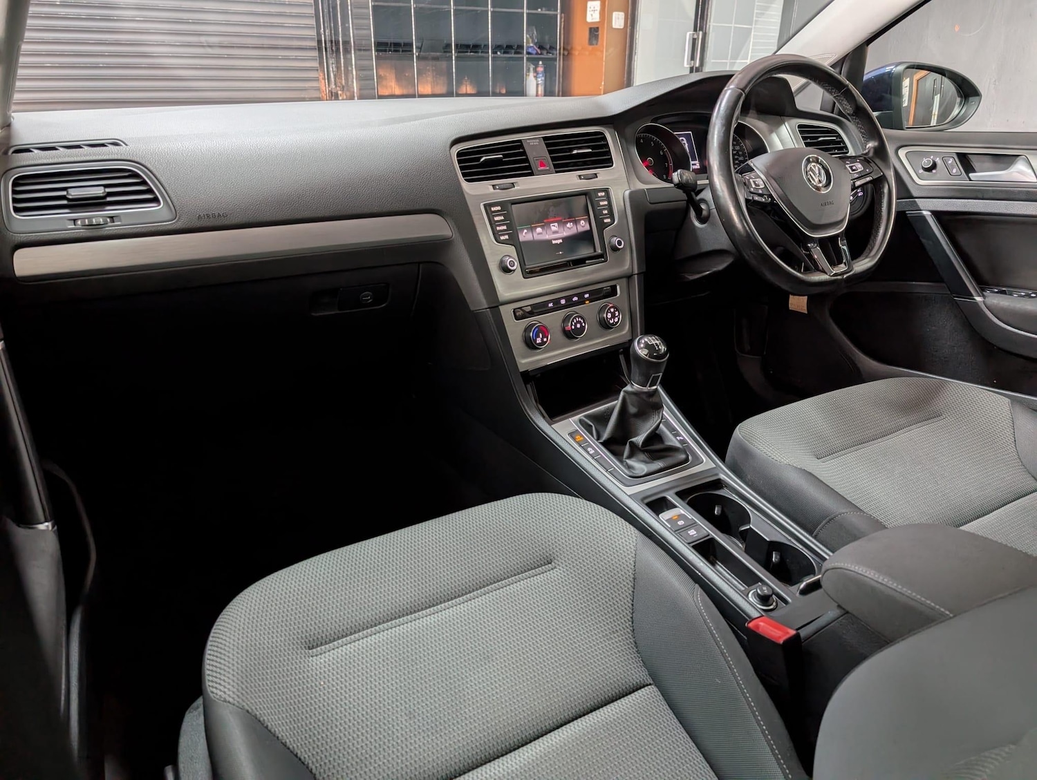 Used Volkswagen Golf for sale - 76702502: Photo 8