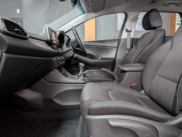 Used Hyundai i30 2018 for sale - 76138016: Photo 36