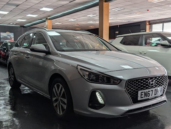 Used Hyundai i30 2018 for sale - 76138016: Photo 5