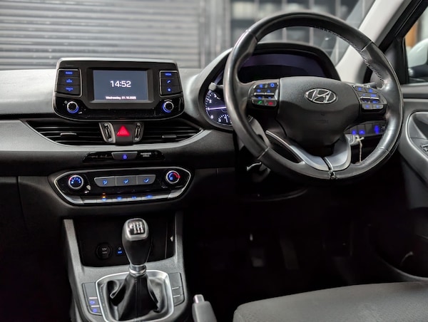 Used Hyundai i30 2018 for sale - 76138016: Photo 8