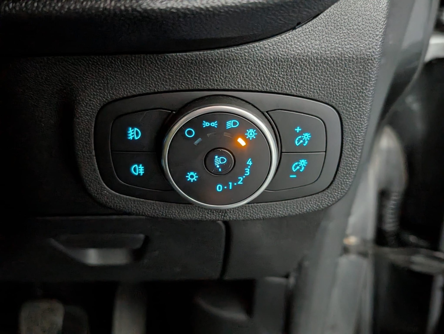 Used Ford Fiesta 2018 for sale - 77510646: Photo 28